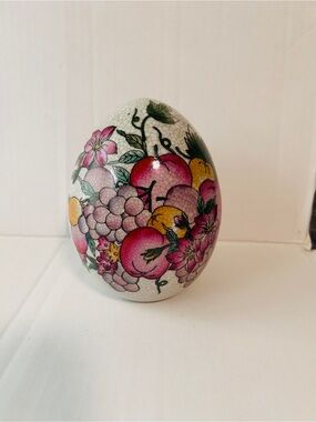 Chinoiserie Crackle Fruit Floral Egg Vtg home decor 6”